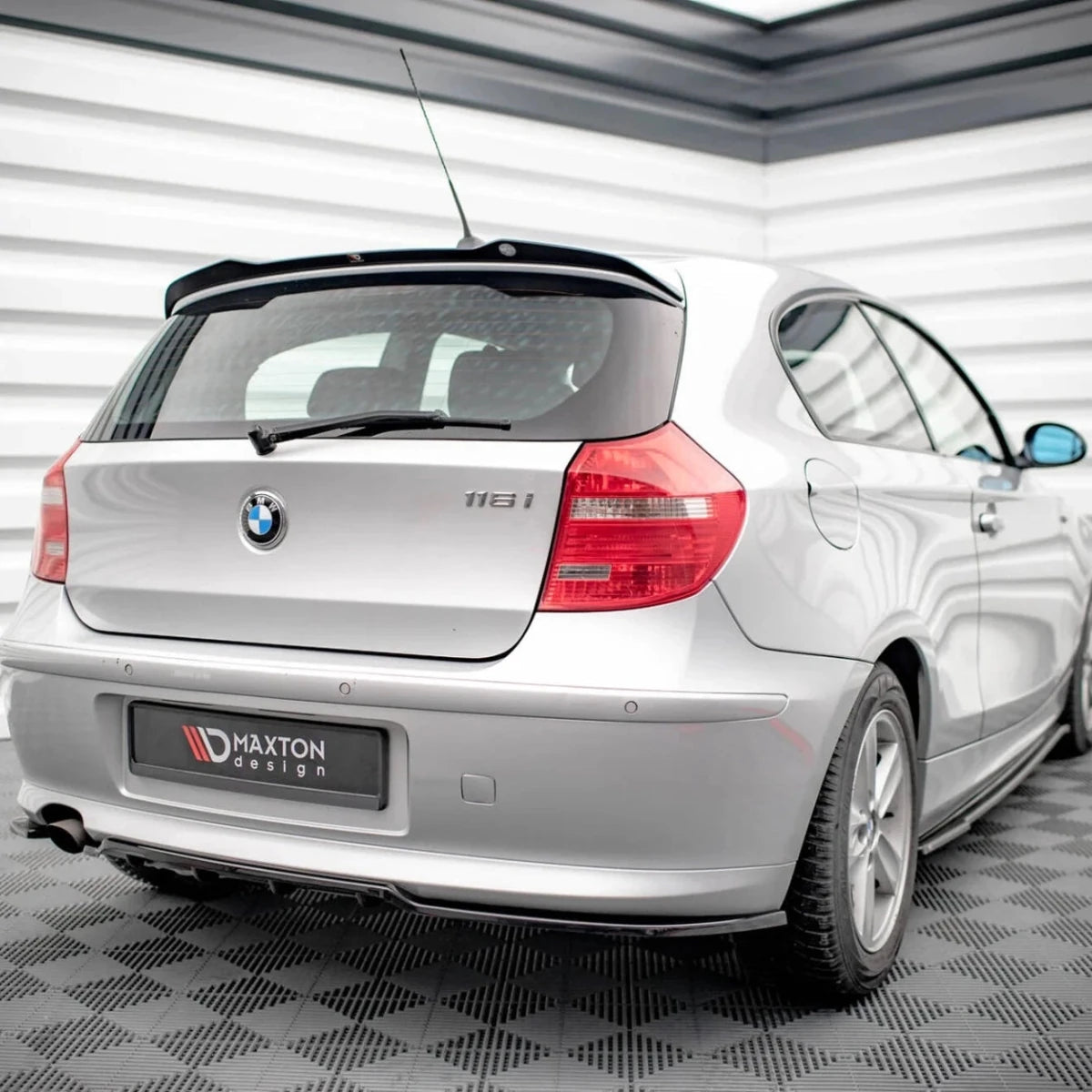 Achterbumper Splitter - BMW 1 Serie E81 / E87 - Maxton Design | 2007 - 2012 - Beamerstyling.nl