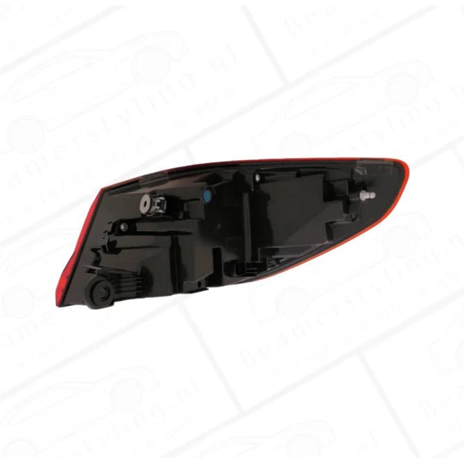 Achterlicht LED - BMW 1 Serie F40 - Buitenste Deel | 2019 - — Rechts (Bijrijderskant) - Beamerstyling.nl