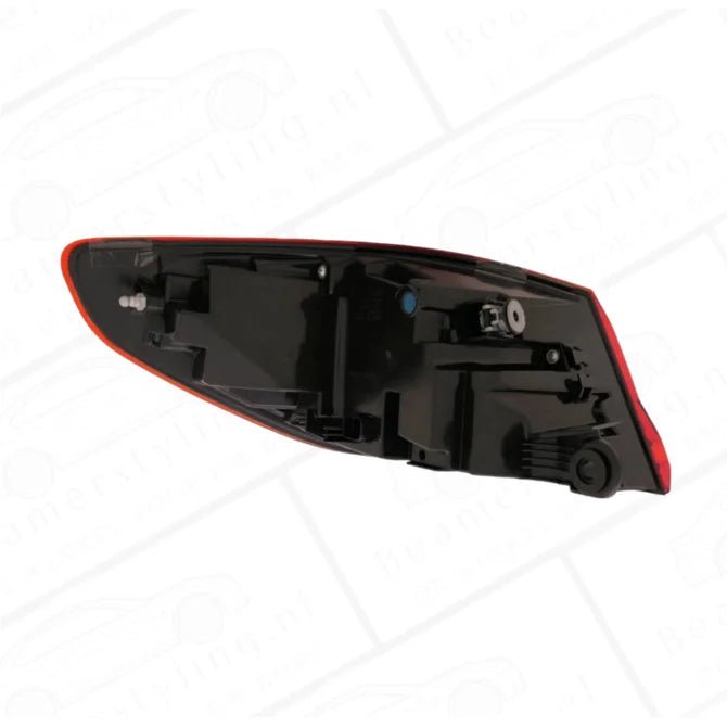 Achterlicht LED - BMW 1 Serie F40 - Buitenste Deel | 2019 - — Rechts (Bijrijderskant) - Beamerstyling.nl