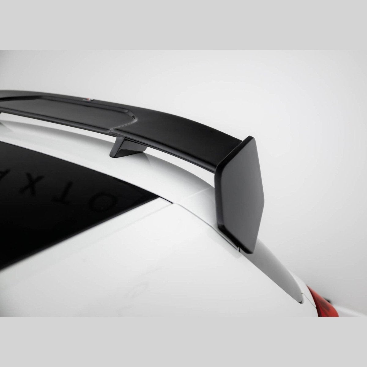 Dakspoiler - BMW 1 Serie F20 / F21 - Maxton Design | 2011 - 2019 - Beamerstyling.nl