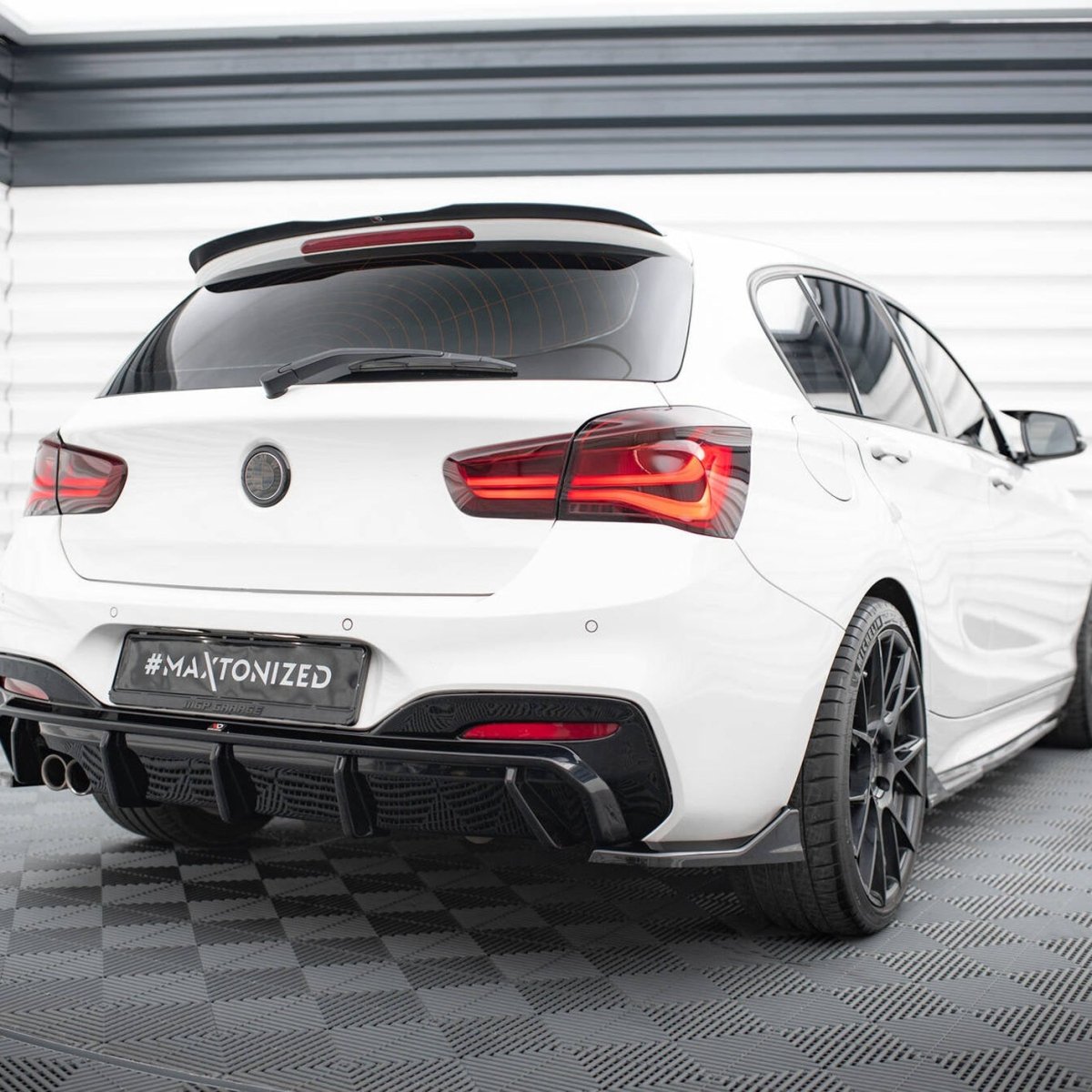 Dakspoiler Extension V1 - BMW 1 Serie F20 / F21 - Maxton Design | 2011-2019 - Beamerstyling.nl