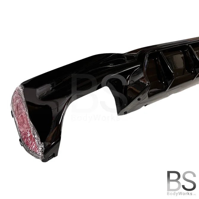 Diffuser - BMW G30 / G31 - M5 Look - Hoogglans Zwart | 17 - 23 - Beamerstyling.nl