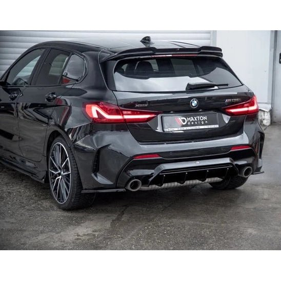 Diffuser V1 - BMW F40 - M135I - Hoogglans Zwart - Maxton Design - Beamerstyling.nl