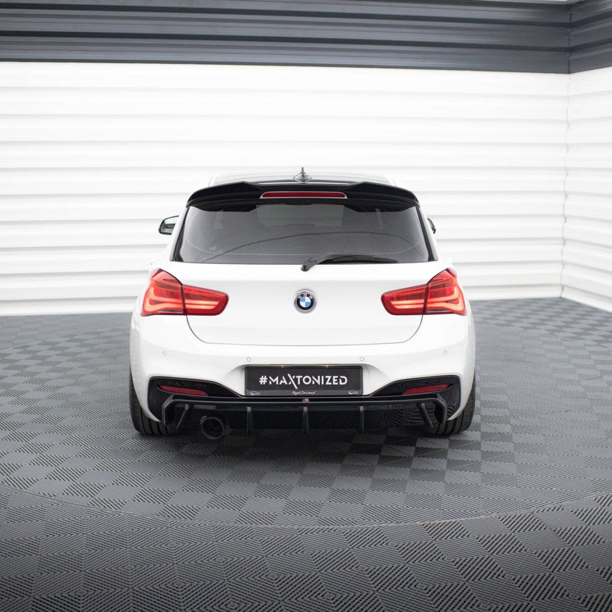 Diffuser V3 - BMW F20LCI / F21LCI - 1 Uitlaat Links - Maxton Design | 2015 - 2019 - Beamerstyling.nl