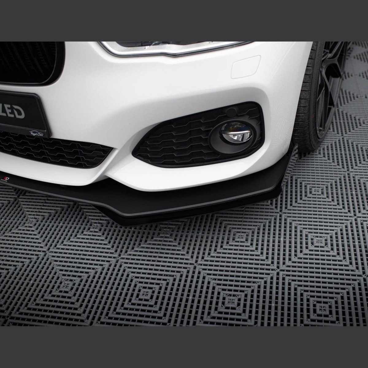 Front Lip V3 + Vinnen - BMW F20LCI / F21LCI - Street Pro - Maxton Design | 15 - 19 - Beamerstyling.nl