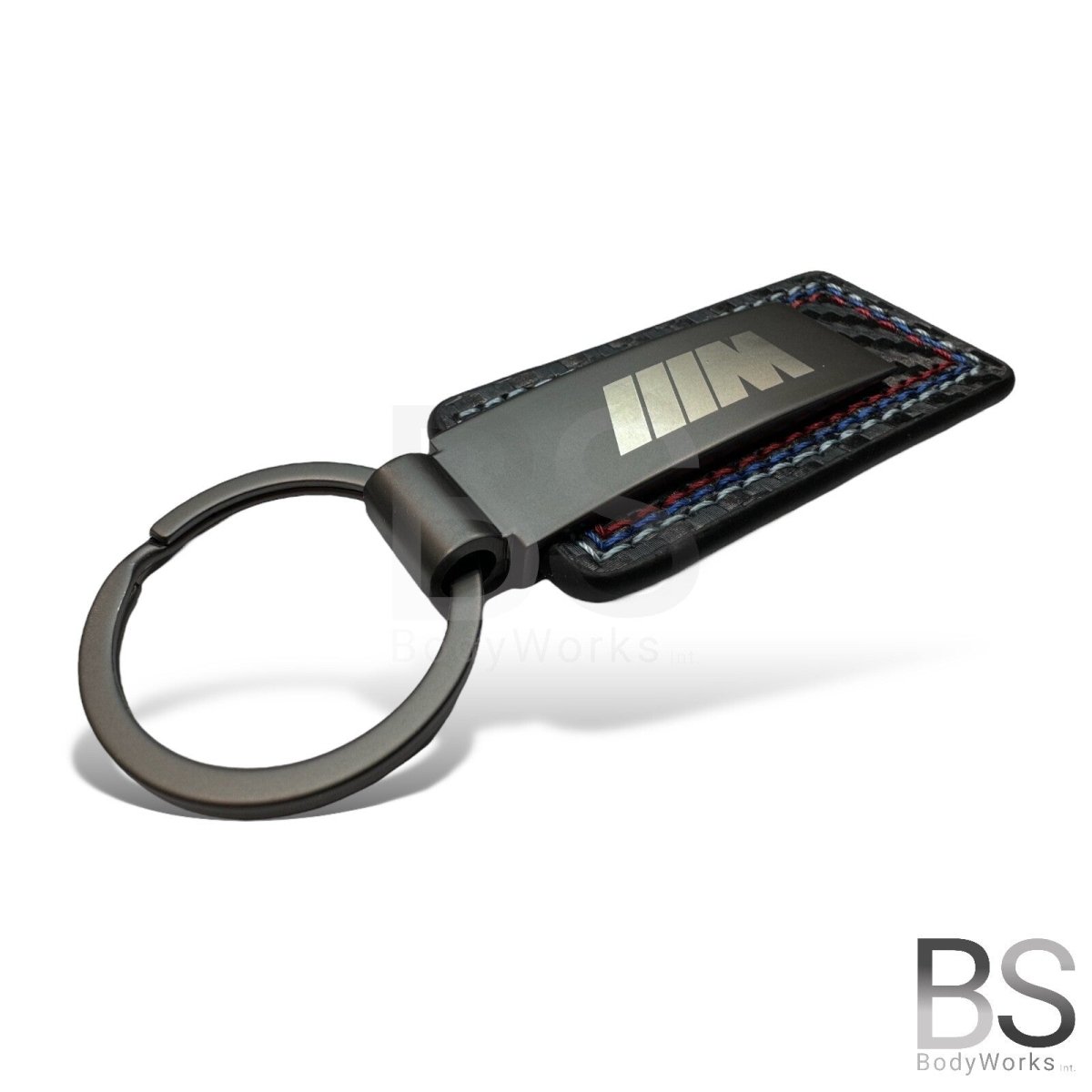 Luxe Sleutelhanger - Leder - Met M Opdruk - Blauw / Rode stiksels - Beamerstyling.nl