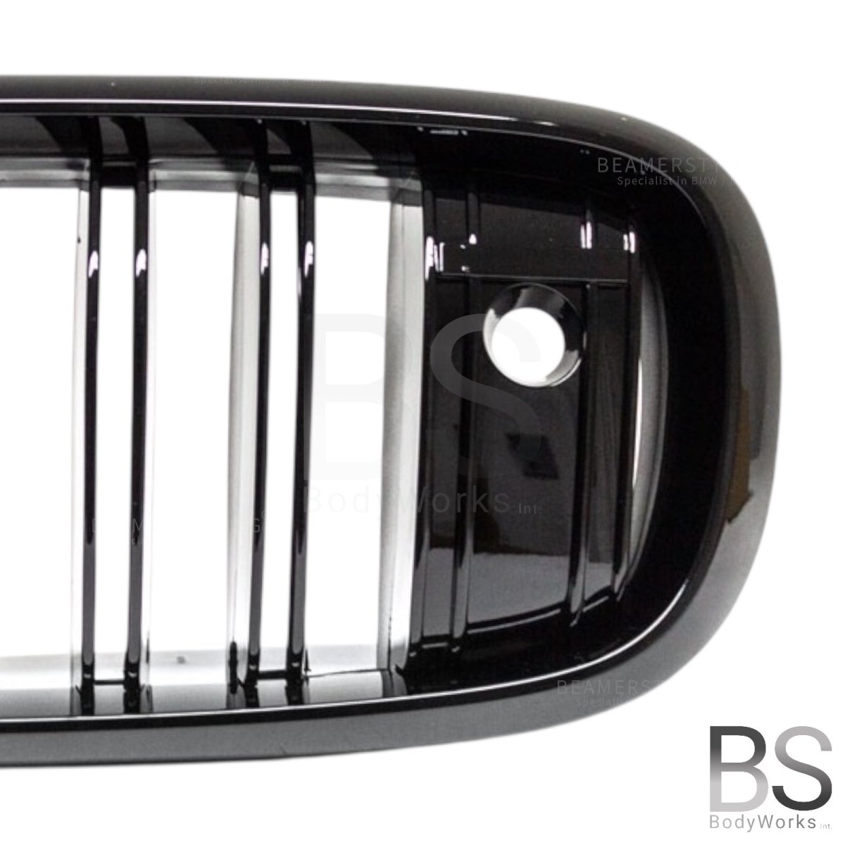 Nieren - BMW X5 F15 / F85 / X6 F16 / F86 - M Look - Met Camera - Hoogglans Zwart | 2014 - 2019 - Beamerstyling.nl