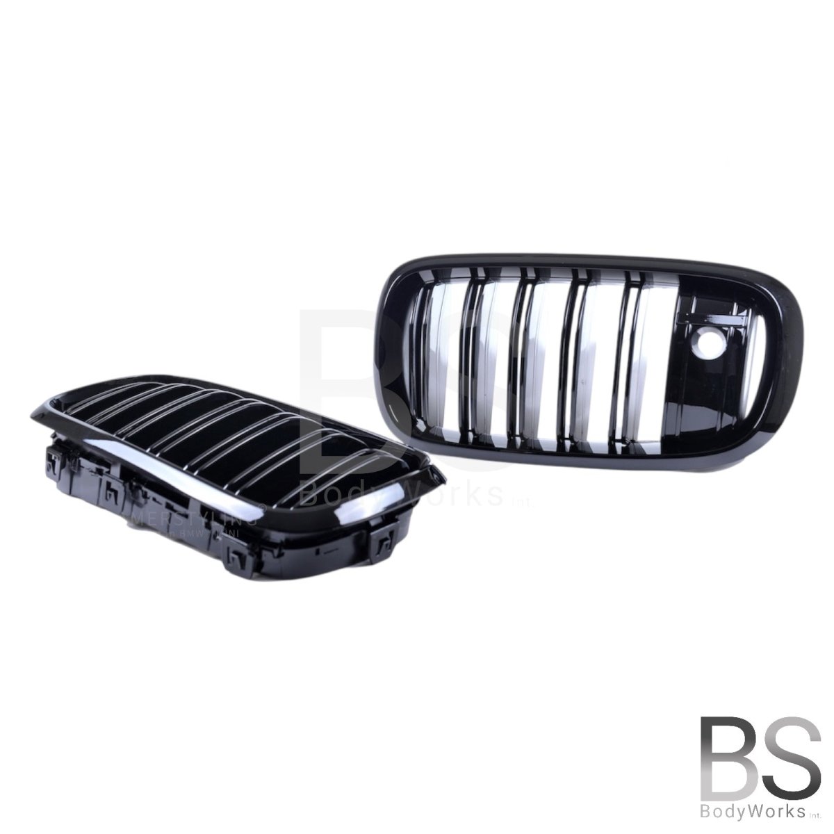 Nieren - BMW X5 F15 / F85 / X6 F16 / F86 - M Look - Met Camera - Hoogglans Zwart | 2014 - 2019 - Beamerstyling.nl