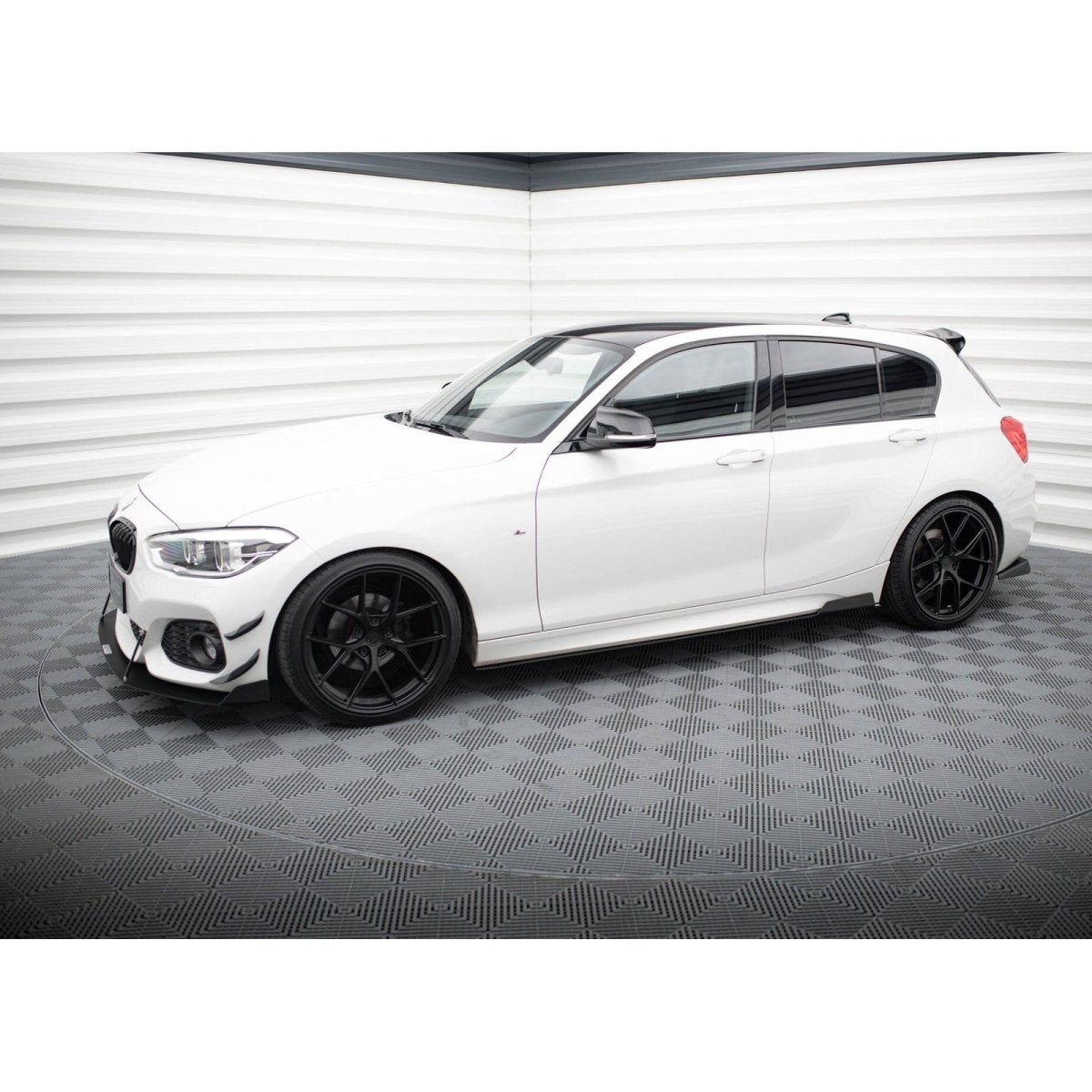 Side Skirt Extensions - BMW 1 Serie F21 - Racing - Maxton Design | 2011 - 2019 - Beamerstyling.nl
